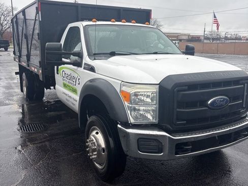 Used 2016 Ford F550 2WD Regular Cab Super Duty image 3