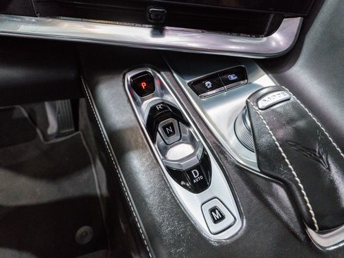 Used 2024 Chevrolet Corvette Stingray Premium Cpe w/ 3LT image 22