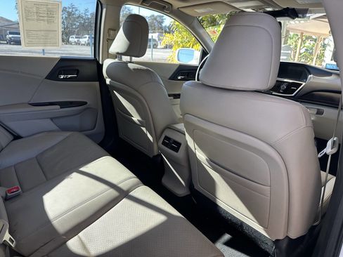Used 2014 Honda Accord EX-L image 9