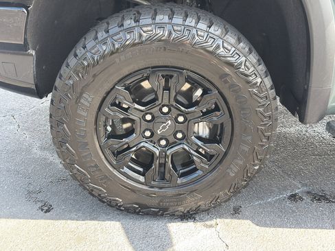 Used 2026 Chevrolet Silverado 1500 ZR2 AWD/4WD image 37