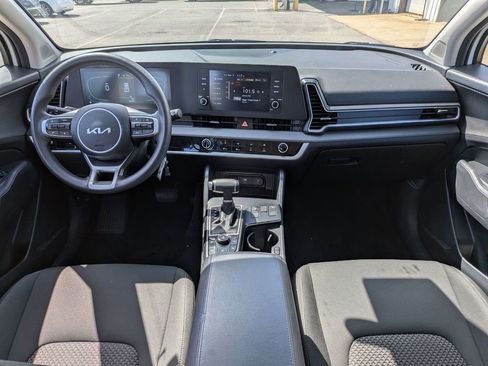 Used 2024 Kia Sportage LX image 26