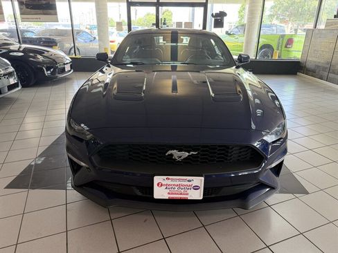 Used 2018 Ford Mustang Premium w/ Ecoboost Performance Package RWD image 3