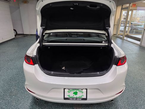 Used 2019 MAZDA MAZDA3 Sedan image 21
