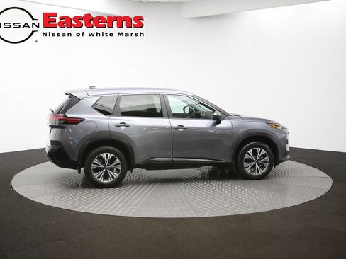 Used 2022 Nissan Rogue SV AWD/4WD image 43