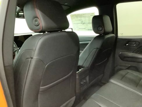 New 2025 Chevrolet Colorado Z71 w/ Z71 Convenience Package 2 image 8