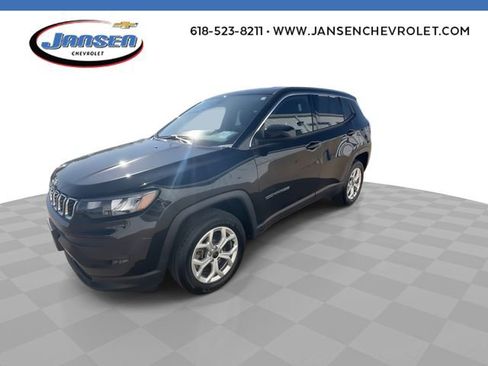 Used 2025 Jeep Compass Sport AWD/4WD image 4