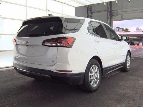 Used 2023 Chevrolet Equinox LT image 3