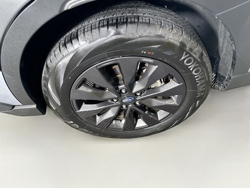 Used 2025 Subaru Outback Onyx Edition AWD/4WD image 11