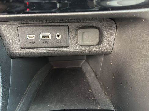 Used 2023 Buick Encore GX Select FWD image 12