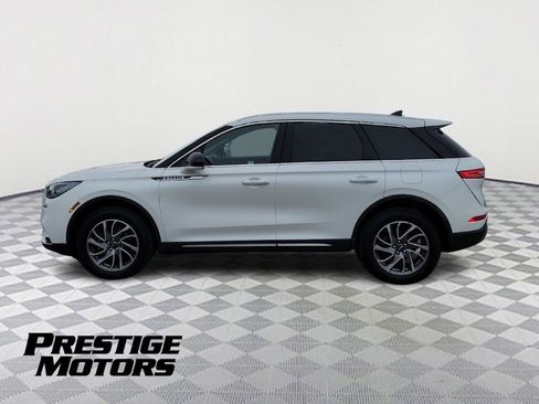Used 2022 Lincoln Corsair AWD w/ Equipment Group 101A image 4