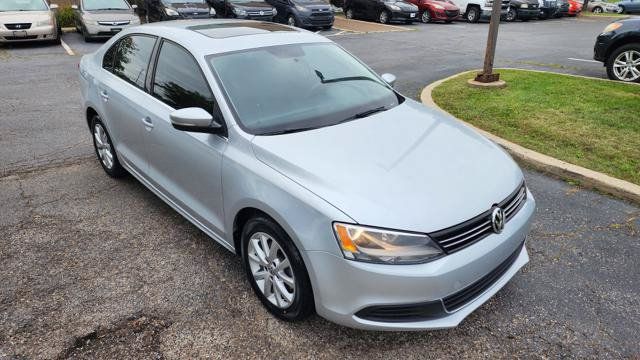 Used 2013 Volkswagen Jetta SE FWD image 12