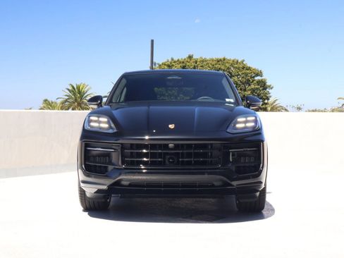 New 2026 Porsche Cayenne GTS AWD/4WD image 6