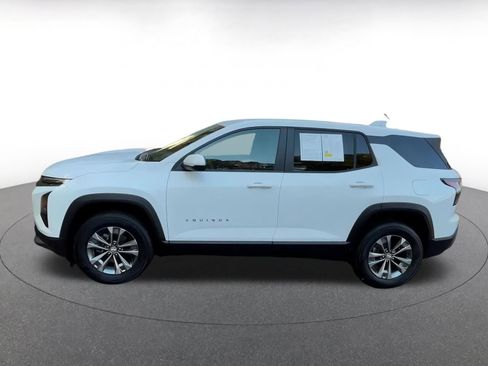 Used 2025 Chevrolet Equinox LT image 9