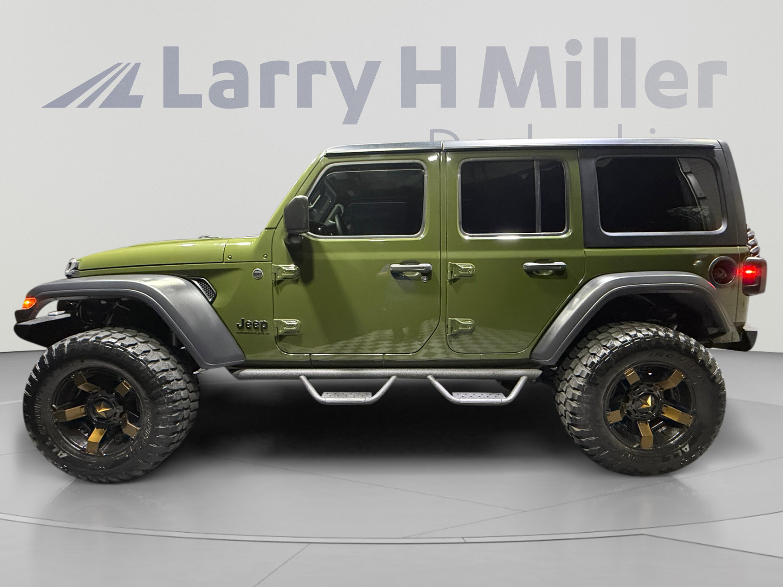 Used 2023 Jeep Wrangler Unlimited Sport AWD/4WD image 2