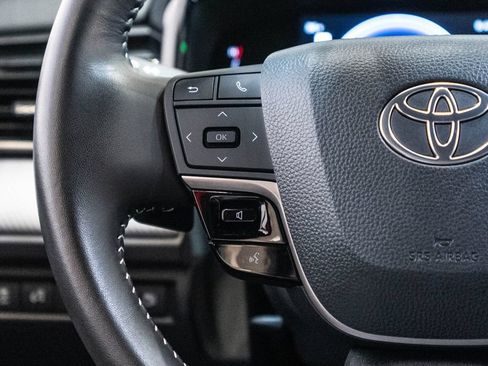 Certified 2026 Toyota Camry SE FWD image 18