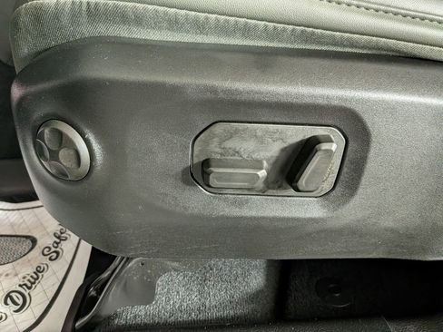 Used 2024 Jeep Gladiator Mojave image 21