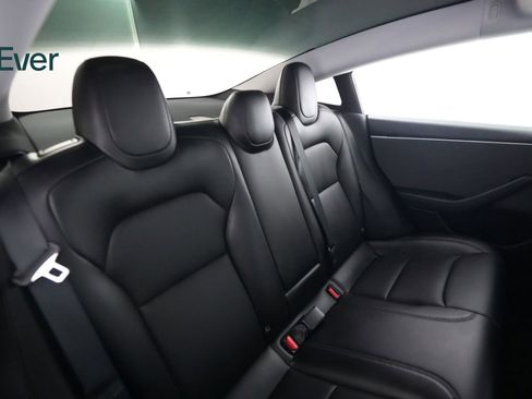 Used 2024 Tesla Model 3 Standard Range RWD image 5