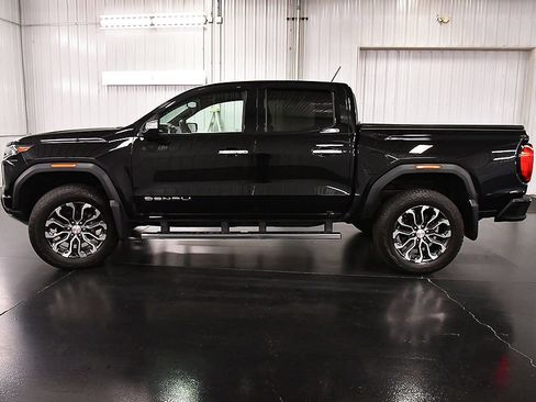 Used 2024 GMC Canyon Denali AWD/4WD image 4