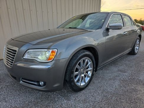 Used 2011 Chrysler 300 Limited w/ Sound Group image 11