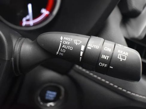 Used 2025 Toyota RAV4 XLE w/ Weather Package image 26