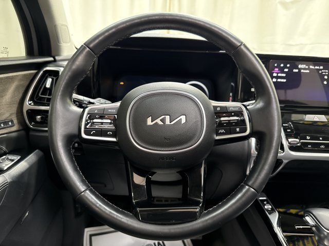Used 2023 Kia Sorento SX Prestige AWD/4WD image 16
