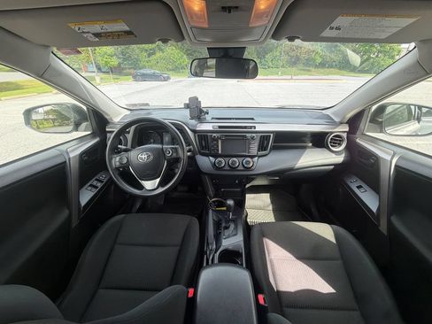 Used 2018 Toyota RAV4 LE w/ All Weather Liner Package AWD/4WD image 14