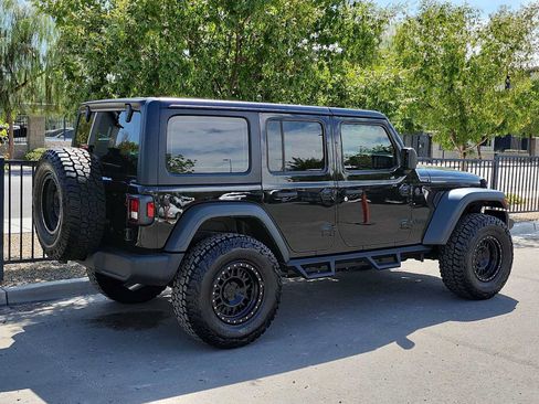 Used 2026 Jeep Wrangler Unlimited Sport AWD/4WD image 8