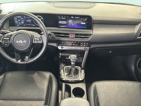 Used 2025 Kia Seltos EX w/ EX Sunroof Package FWD image 18