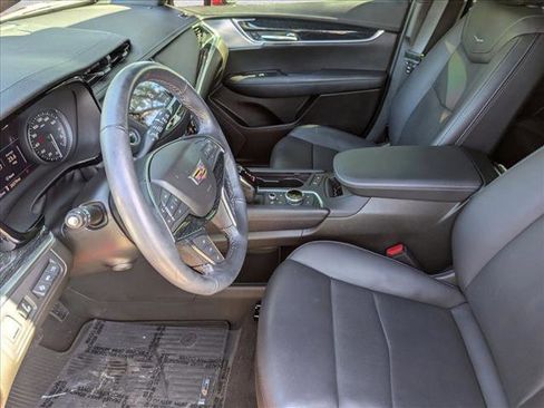 Used 2023 Cadillac XT5 Premium Luxury w/ Technology Package image 16
