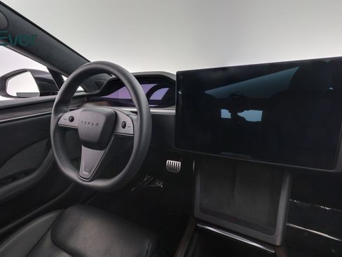 Used 2023 Tesla Model S AWD/4WD image 25