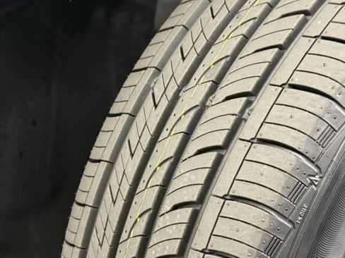 Used 2021 Jeep Cherokee Latitude image 35