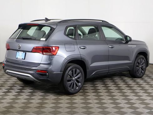 Used 2024 Volkswagen Taos S FWD image 10