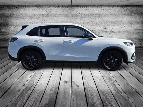 Certified 2024 Honda HR-V Sport image 6