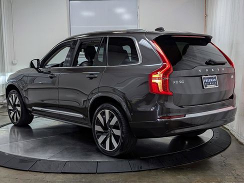 Used 2023 Volvo XC90 T8 Ultimate w/ Lounge Package AWD/4WD image 7