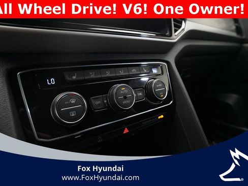 Used 2022 Volkswagen Atlas Cross Sport SE image 19