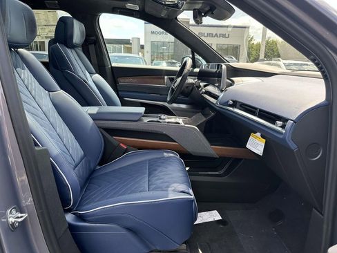 New 2026 Cadillac Vistiq Premium Luxury image 10