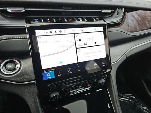 Used 2022 Jeep Grand Cherokee Limited 4xe w/ Luxury Tech Group II image 24