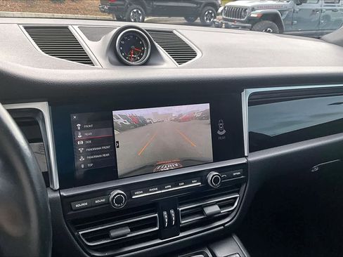 Used 2020 Porsche Macan S image 27