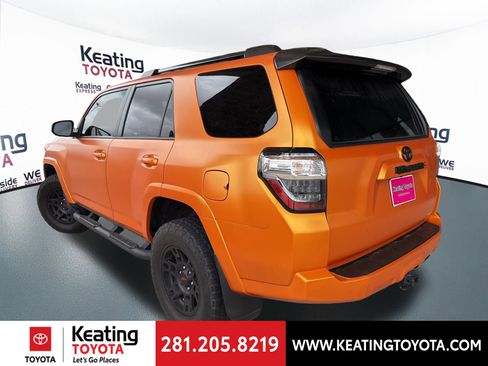 Used 2023 Toyota 4Runner SR5 Premium w/ Moonroof Package image 10