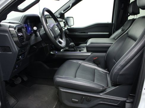 Used 2025 Ford F150 Lariat AWD/4WD image 17