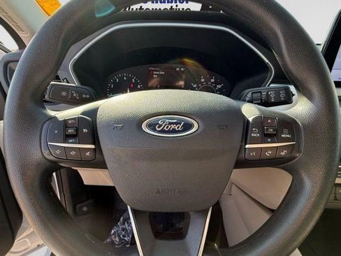 Used 2022 Ford Escape SE FWD image 15