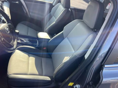 Used 2015 Toyota RAV4 Limited w/ Technology Package AWD/4WD image 11