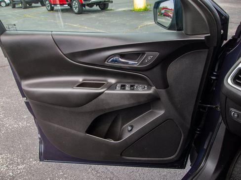 Used 2019 Chevrolet Equinox LT FWD image 11