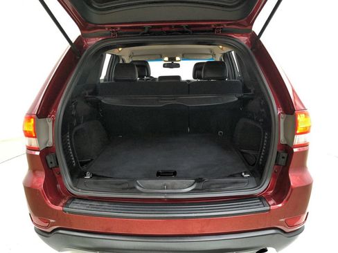 Used 2013 Jeep Grand Cherokee Laredo w/ Laredo E Group AWD/4WD image 31