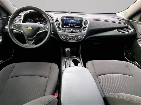 Used 2020 Chevrolet Malibu LS FWD image 17