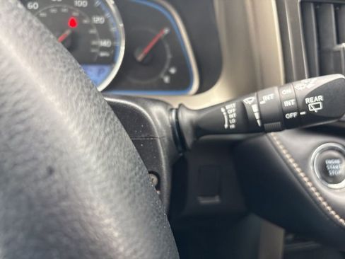 Used 2013 Toyota RAV4 Limited AWD/4WD image 54
