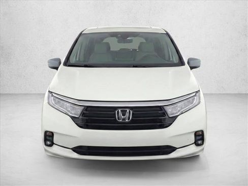 Used 2023 Honda Odyssey Elite image 2