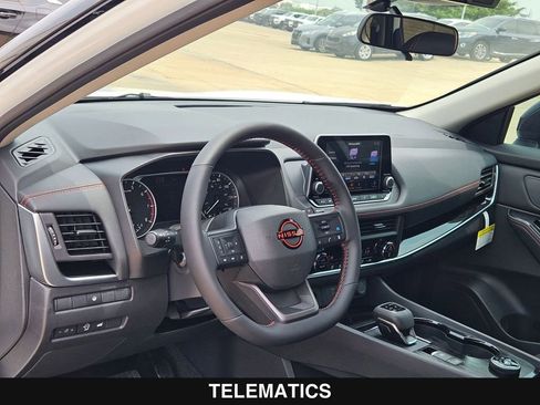 New 2026 Nissan Rogue SV AWD/4WD image 13