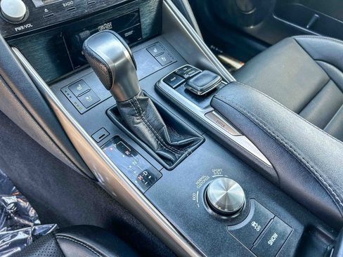 Used 2017 Lexus IS 350 F Sport w/ F Sport Package RWD image 23
