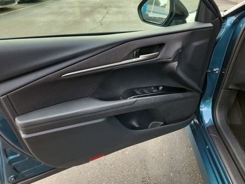 Used 2025 Toyota Camry LE FWD image 21